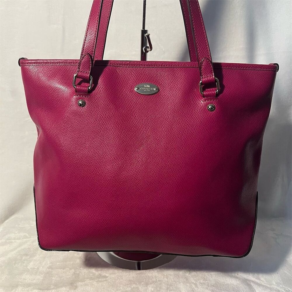 Coach Women's Raspberry Pebbled Leather Tote Bag Large Gold Hardware - Picture 2 of 16